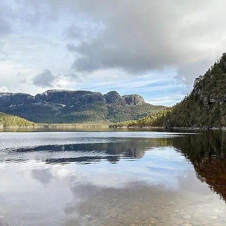 4 Person In Lysoysundet * Teksdal