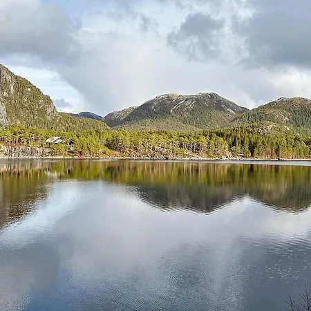4 Person In Lysoysundet * Teksdal