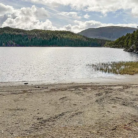 4 Person In Lysoysundet